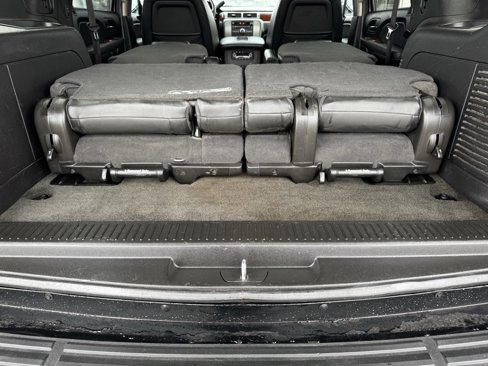 Used 2014 GMC Yukon SLT w/ SLT Chrome Package image 30