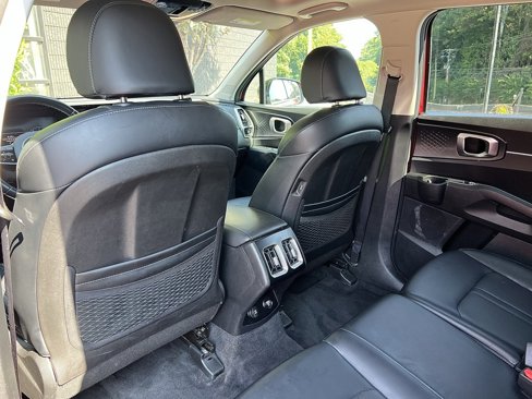 Used 2021 Kia Sorento S w/ Panoramic Sunroof Package image 27