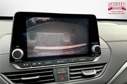 Used 2020 Nissan Altima 2.5 SR w/ Premium Package image 13