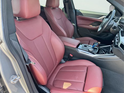 Used 2022 BMW i4 eDrive40 image 18