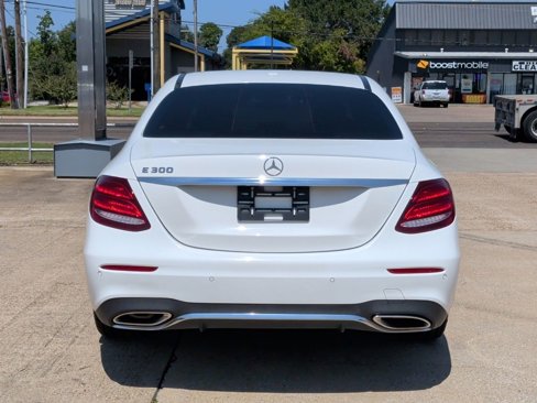 Used 2018 Mercedes-Benz E 300 image 7