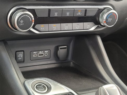 Used 2024 Nissan Sentra SV image 25