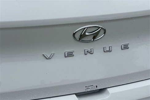 New 2025 Hyundai Venue SEL image 6