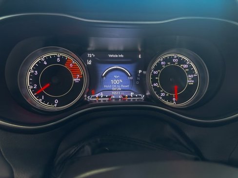 Used 2019 Jeep Cherokee Overland w/ Technology Group image 25