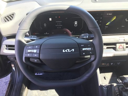 New 2025 Kia K4 EX image 11