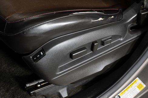 Used 2010 Chevrolet Equinox LTZ image 17