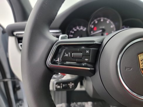 New 2025 Porsche Macan S image 24