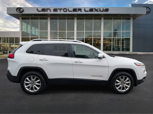 Used 2016 Jeep Cherokee Limited w/ Luxury Group image 2