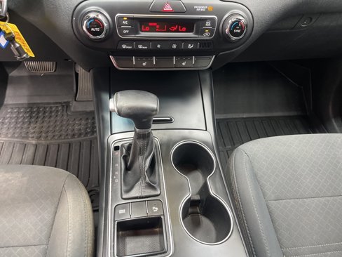 Used 2019 Kia Sorento S image 28