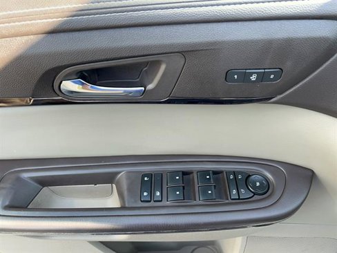 Used 2016 GMC Acadia Denali image 13
