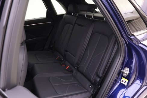 New 2025 Audi Q3 2.0T Premium image 11