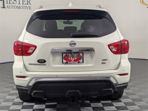 Used 2020 Nissan Pathfinder SL image 6