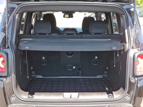 Used 2021 Jeep Renegade Latitude image 30