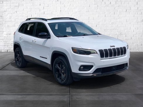 Used 2023 Jeep Cherokee Altitude Lux w/ Lux Elite Package image 1