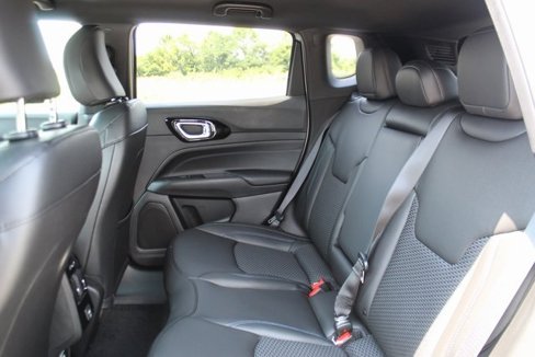 New 2025 Jeep Compass Latitude w/ Altitude Special Edition image 25