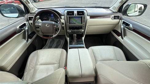 Used 2015 Lexus GX 460 image 12