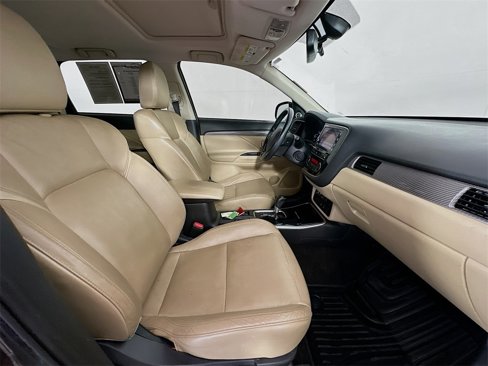 Used 2019 Mitsubishi Outlander SEL image 27
