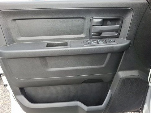 Used 2022 RAM 1500 Tradesman w/ Chrome Appearance Group image 15