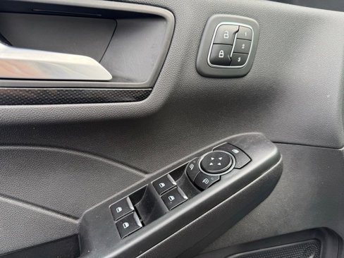 Used 2023 Ford Escape ST-Line Elite image 13
