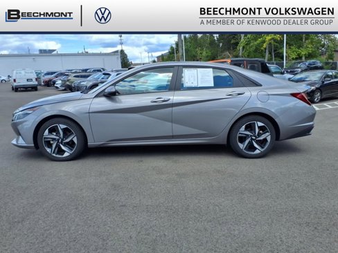Used 2023 Hyundai Elantra SEL w/ Convenience Package image 4