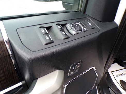Used 2020 Ford F350 Lariat w/ Lariat Ultimate Package image 25