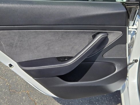 Used 2020 Tesla Model 3 Standard Range Plus image 20