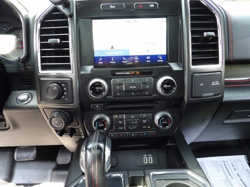 Used 2016 Ford F150 Lariat w/ Equipment Group 502A Luxury image 21
