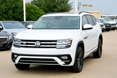 Used 2020 Volkswagen Atlas SE w/ Panoramic Sunroof Package image 2