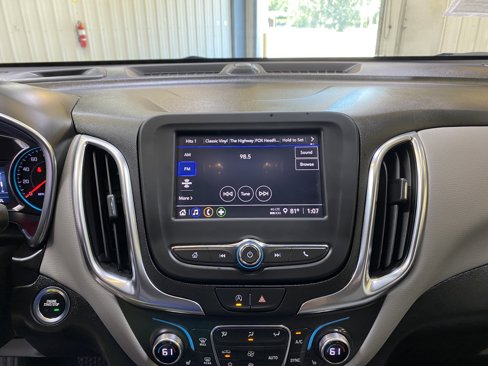 Used 2024 Chevrolet Equinox LT w/ Driver Convenience Package image 39