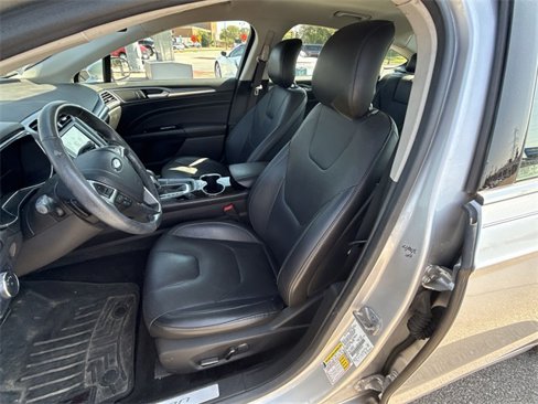 Used 2014 Ford Fusion Titanium image 17