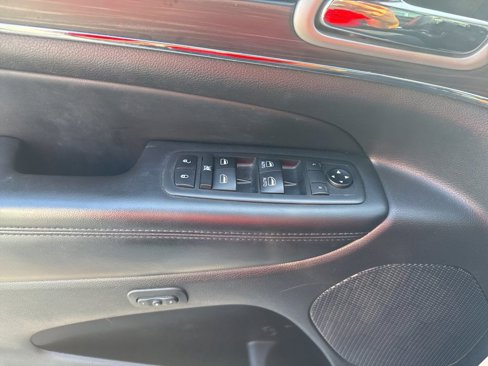Used 2020 Jeep Grand Cherokee Limited image 23