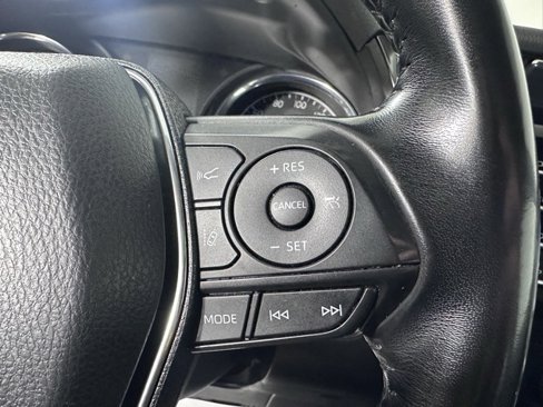 Used 2020 Toyota Camry SE image 24