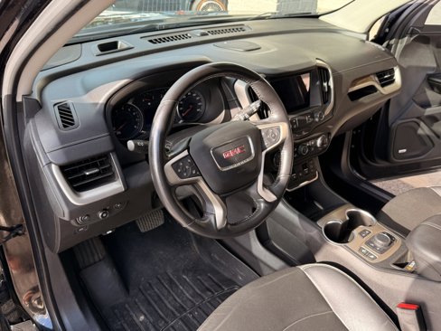 Used 2019 GMC Terrain Denali w/ Advanced Safety Package image 14