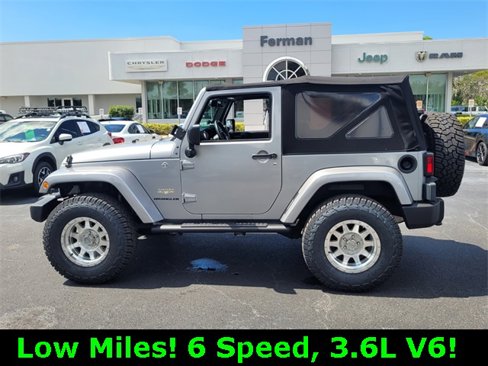 Used 2015 Jeep Wrangler Sahara w/ Connectivity Group image 4