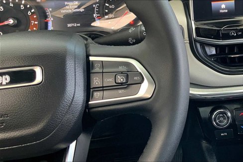 Certified 2024 Jeep Compass Limited image 24
