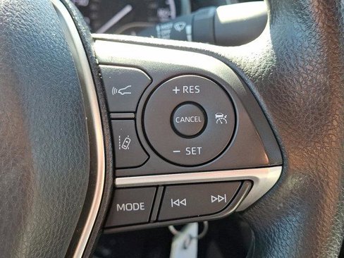 Certified 2022 Toyota Camry LE image 12