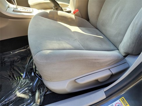Used 2012 Toyota Corolla LE image 17