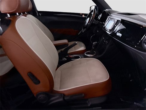 Used 2016 Volkswagen Beetle 1.8T Classic image 24