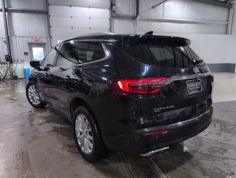 Used 2020 Buick Enclave Premium w/ Sun and Sites Package image 4
