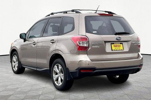 Used 2015 Subaru Forester 2.5i w/ Alloy Wheel Package image 4