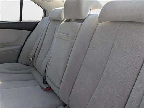 Used 2009 Kia Optima LX image 17