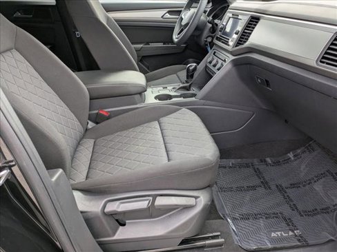 Used 2020 Volkswagen Atlas Cross Sport S image 17