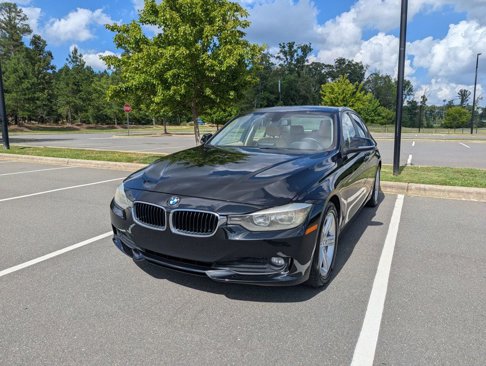 Used 2015 BMW 320i Sedan image 2