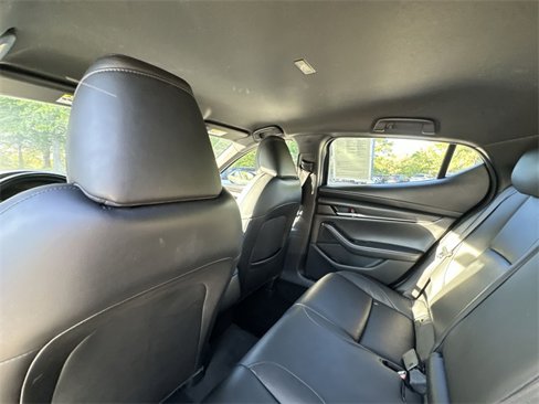Used 2021 MAZDA MAZDA3 s image 24