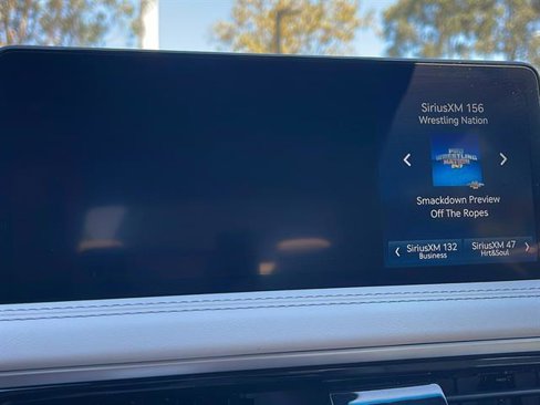 Used 2025 Genesis G70 2.5T image 19