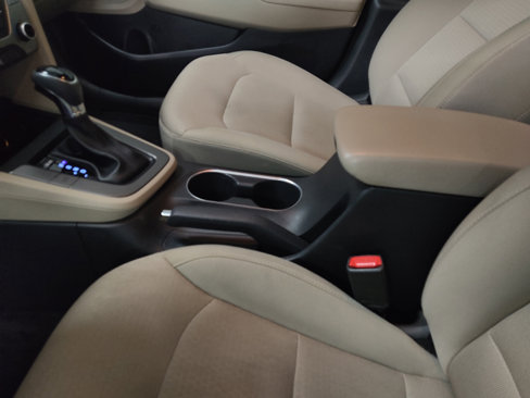 Used 2017 Hyundai Elantra SE image 26
