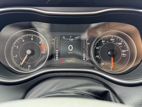 Used 2021 Jeep Cherokee Latitude image 14