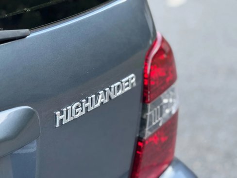 Used 2004 Toyota Highlander 4WD V6 image 10