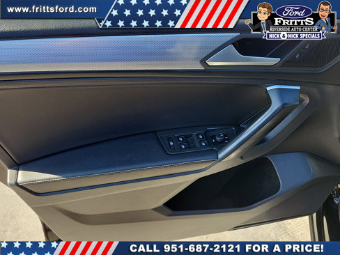 Used 2022 Volkswagen Tiguan S image 12