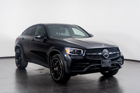 Used 2023 Mercedes-Benz GLC 300 4MATIC Coupe image 4